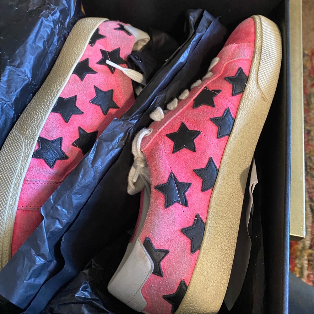 YSL original pink distressed sneakers 👟💕
